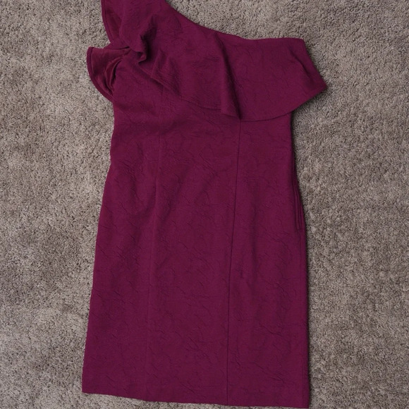 Lilly Pulitzer Bordeaux one shoulder dress with ruffle size 10 purple NWT - Picture 7 of 7